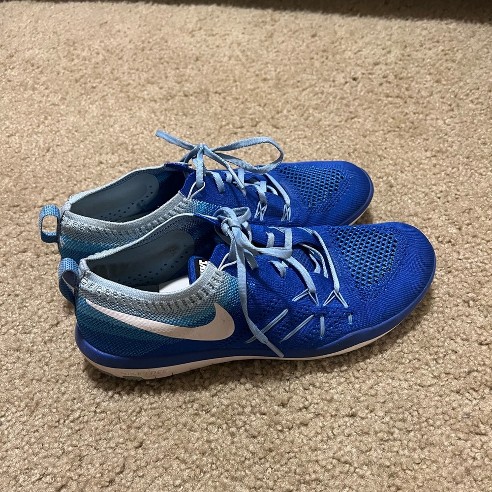 Nike Focus FlyKnit Shoes